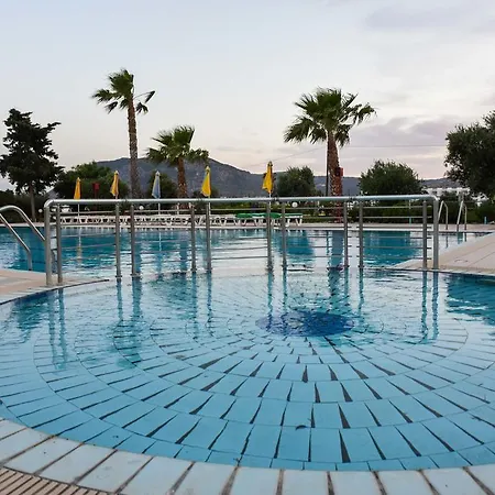 Chrysoula Apartmanhotel 3*