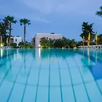 Chrysoula 3*