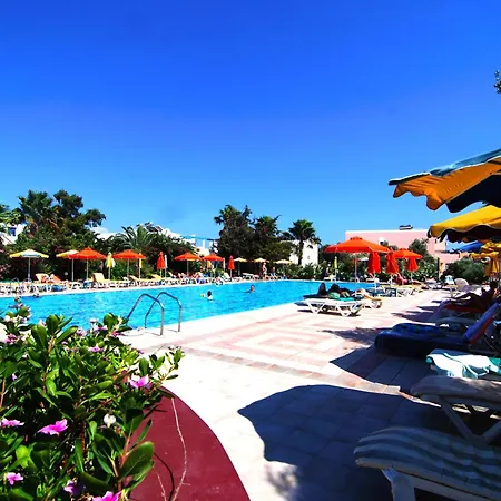 Chrysoula Aparthotel 3*