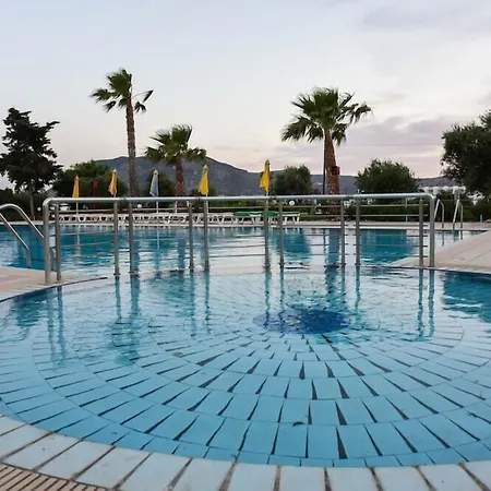 Chrysoula Lejlighedshotel 3*