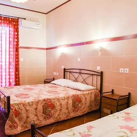 Aparthotel Chrysoula 3*