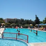 Aparthotel Chrysoula 3*