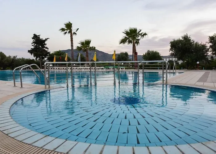 Chrysoula Aparthotel 3*